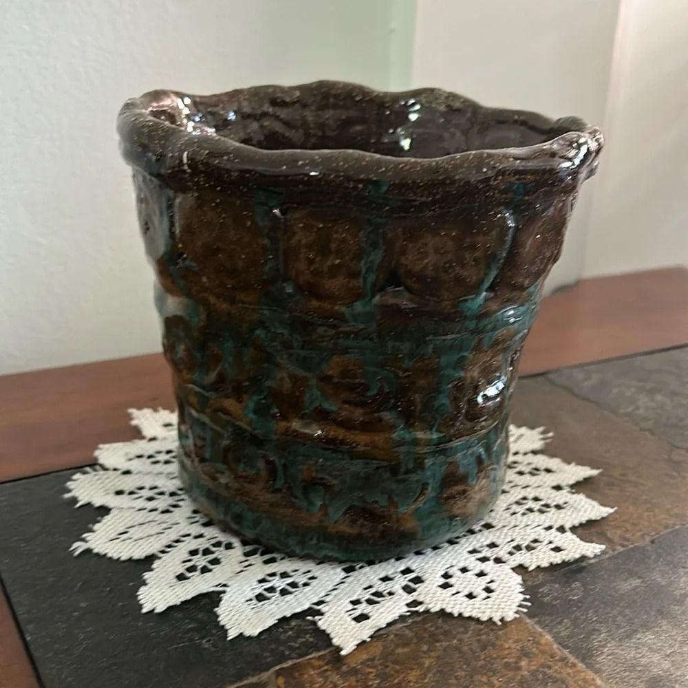 VTG Textured Ceramic Pottery Vase